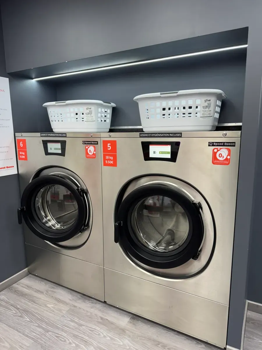 18 kg washing machines for duvets and bulky loads, with the ozone badge on the banner